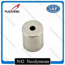 Ímã permanente N52 de Ndfeb do cilindro oco redondo magnetizado diametralmente